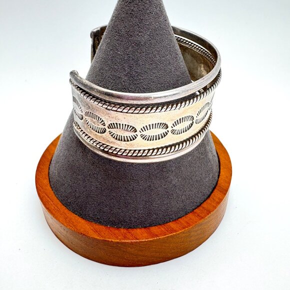 VTG Solid Sterling Silver 925 Etched Textured Open Cuff Bracelet Size 7.5" Fit - Picture 4 of 13